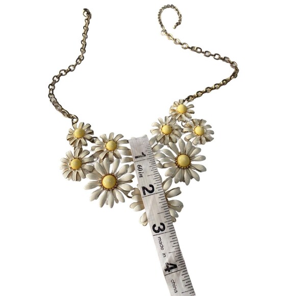 Daisy Sunflower Floral Statement Necklace Women White Enamel Yellow Pearl Center - Picture 15 of 16